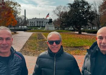 الدرندلي و حسام وابراهيم حسن أمام البيت الأبيض قبل سحب قرعة كأس العالم 2026 بواشنطن 2025