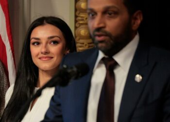 فضيحة أخلاقية تلاحق مدير مكتب التحقيقات الفيدرالي: باتيل استخدم عملاء لحماية صديقته 2025