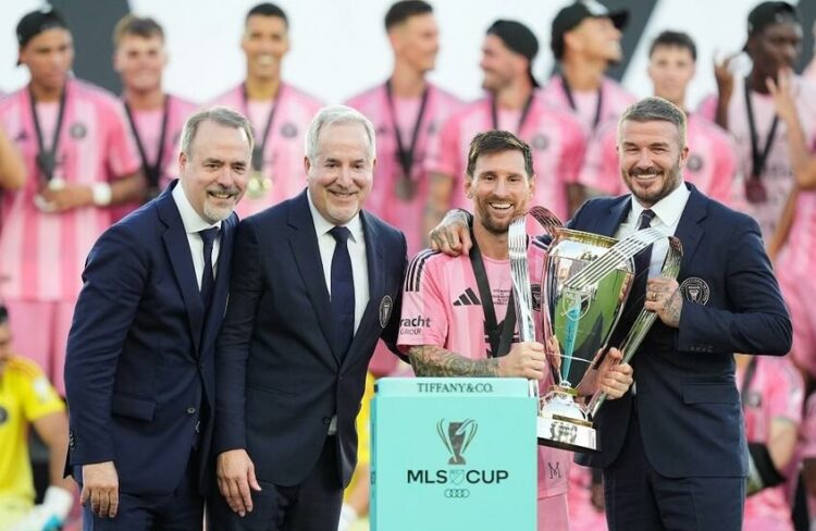 ميسي يقود إنتر ميامي للتتويج التاريخي بكأس الدوري الأمريكي ويودع بوسكيتس وألبا 1 ميسي يقود إنتر ميامي للتتويج التاريخي بكأس الدوري الأمريكي ويودع بوسكيتس وألبا 2025