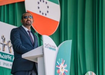 بعد تلويح مصر بالخيار العسكري.. آبي أحمد: سنتخلص من أعدائنا واحدًا تلو الآخر 2 بعد تلويح مصر بالخيار العسكري.. آبي أحمد: سنتخلص من أعدائنا واحدًا تلو الآخر 2025