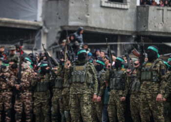 تقرير أمريكي: حماس تعود لملء الفراغ بغزة وتتحصن بشبكة أنفاق صامدة 2025