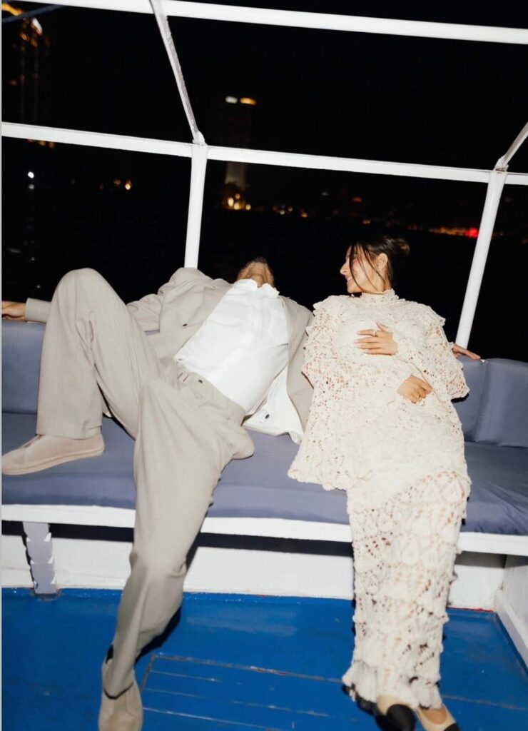 عمر مرموش يختار أسوان وفلوكة رومانسية للاحتفال بخطوبته مع جيلان الجباس "صور" 3 عمر مرموش يختار أسوان وفلوكة رومانسية للاحتفال بخطوبته مع جيلان الجباس "صور" 2025