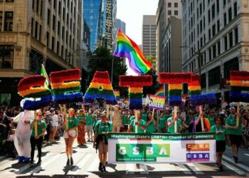 مفاجأة تصدم عشاق كرة القدم: مباراة مصر وإيران في كأس العالم 2026 تتحول لاحتفالية للمثليين 9 مفاجأة تصدم عشاق كرة القدم: مباراة مصر وإيران في كأس العالم 2026 تتحول لاحتفالية للمثليين 2025