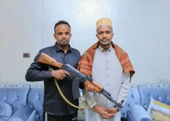 عشيرة عيسى تحشد مقاتليها من إثيوبيا وجيبوتي في مواجهة أرض الصومال "فيديو" 9 عشيرة عيسى تحشد مقاتليها من إثيوبيا وجيبوتي في مواجهة أرض الصومال "فيديو" 2025