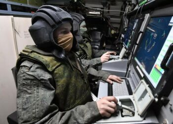 موسكو تعلن: الدفاعات الجوية تسقط طائرة مسيرة أوكرانية كانت متجهة نحو موسكو 2 موسكو تعلن: الدفاعات الجوية تسقط طائرة مسيرة أوكرانية كانت متجهة نحو موسكو 2025