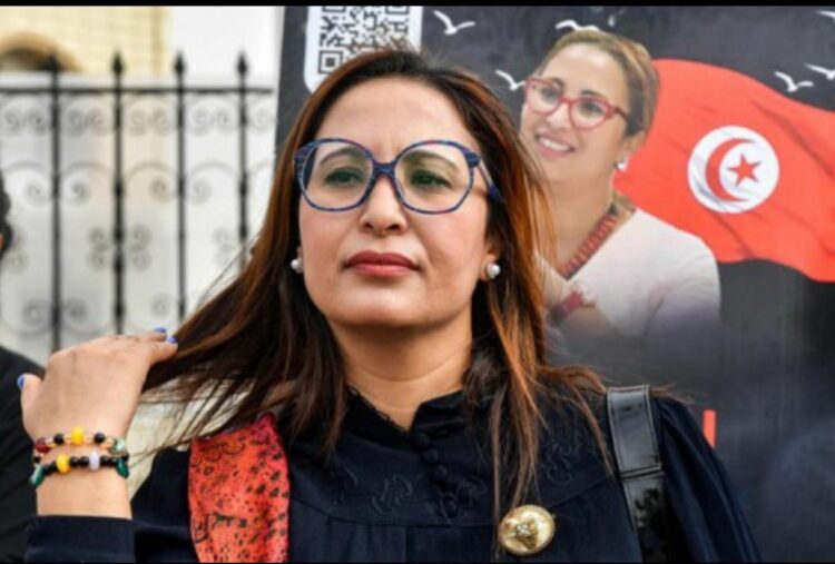 المعارضة التونسية شيماء عيسى تواصل إضرابها عن الطعام لليوم التاسع داخل السجن وتنديدات حقوقية وسياسية بشأنها 1 المعارضة التونسية شيماء عيسى تواصل إضرابها عن الطعام لليوم التاسع داخل السجن وتنديدات حقوقية وسياسية بشأنها 2025
