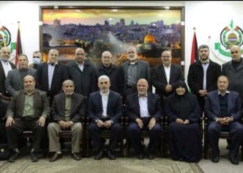 تغريدة واحدة تشعل انقساماً داخل «حماس»…وتثير غضب مؤيديها على منصات التواصل الاجتماعي 2 تغريدة واحدة تشعل انقساماً داخل «حماس»…وتثير غضب مؤيديها على منصات التواصل الاجتماعي 2025