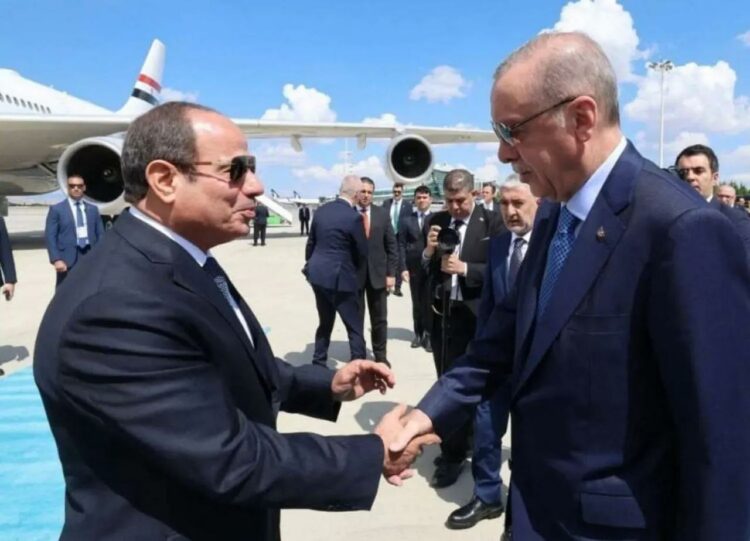 التحالف الجوي المصري-التركي يربك موازين القوى الإقليمية ويهدد التفوق الجوي الإسرائيلي 2025