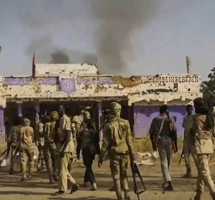 ملف المحتجزين يتفاقم: شبكات حقوقية تكشف التنكيل والانتهاكات داخل سجون الدعم السريع في دارفور 1 ملف المحتجزين يتفاقم: شبكات حقوقية تكشف التنكيل والانتهاكات داخل سجون الدعم السريع في دارفور 2025