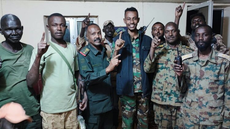 بعد سقوط هجليج خلافات تضرب الجيش السوداني: "البراء بن مالك" تندد بـ " توجه اتهامات لقيادة الأركان 1 بعد سقوط هجليج خلافات تضرب الجيش السوداني: "البراء بن مالك" تندد بـ " توجه اتهامات لقيادة الأركان 2025