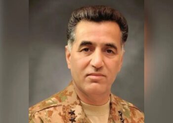 السجن 14 عاماً مع الأشغال الشاقة لرئيس الاستخبارات السابق فايز حميد… والحكم يكسر "المحرمات" في باكستان 9 السجن 14 عاماً مع الأشغال الشاقة لرئيس الاستخبارات السابق فايز حميد… والحكم يكسر "المحرمات" في باكستان 2025