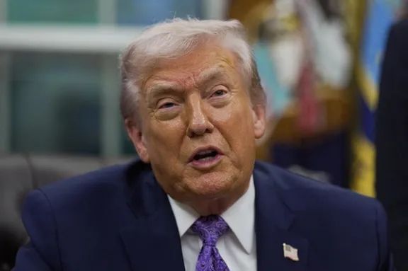 ترامب يصف هجوم ضد اليهود في سيدني بـ "المعاداة للسامية" 1 ترامب يصف هجوم ضد اليهود في سيدني بـ "المعاداة للسامية" 2025