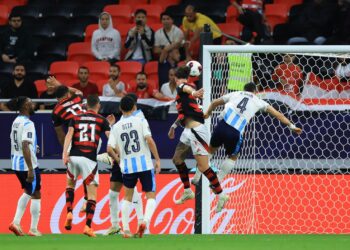 فلامنجو البرازيلي يهزم بيراميدز المصري ويضرب موعدا مع باريس سان جيرمان بهائي كأس إنتركونتيننتال 2 فلامنجو البرازيلي يهزم بيراميدز المصري ويضرب موعدا مع باريس سان جيرمان بهائي كأس إنتركونتيننتال 2025