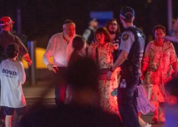 رئيس جهاز الأمن الأسترالي: نحقق في دوافع مهاجمي بوندي 9 رئيس جهاز الأمن الأسترالي: نحقق في دوافع مهاجمي بوندي 2025