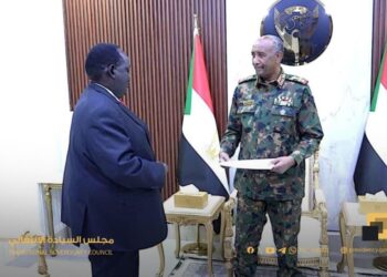 البرهان يتسلم رسالة خطية من سلفاكير بشأن العلاقات الثنائية وتعزيز التعاون 5 البرهان يتسلم رسالة خطية من سلفاكير بشأن العلاقات الثنائية وتعزيز التعاون 2025