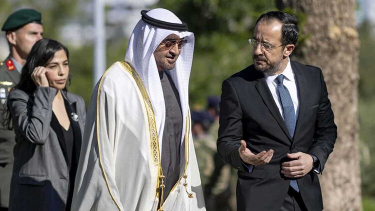 محمد بن زايد وخريستودوليدس يُعززان "الشراكة الاستراتيجية الشاملة" بين الإمارات وقبرص 1 محمد بن زايد وخريستودوليدس يُعززان "الشراكة الاستراتيجية الشاملة" بين الإمارات وقبرص 2025
