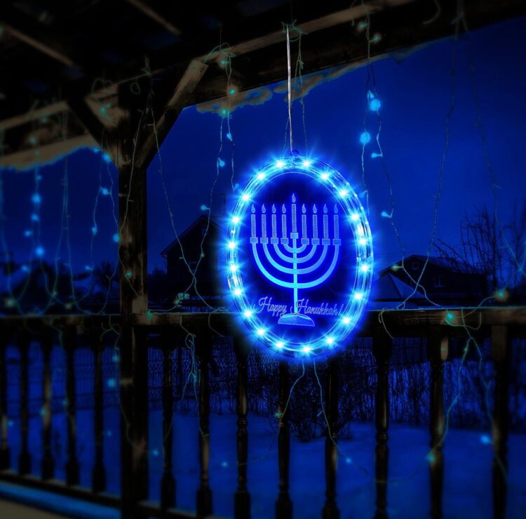 لندن تحذر: يهود بريطانيا "يعيشون في خوف".. وتصعد الإجراءات الأمنية لاحتفالات "حانوكا" 2025