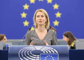 الاتحاد الأوروبي يضاعف الضغط على روسيا.. ويواجه تعثرا في خطة استخدام الأصول المجمدة 3 الاتحاد الأوروبي يضاعف الضغط على روسيا.. ويواجه تعثرا في خطة استخدام الأصول المجمدة 2025