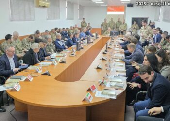 قائد الجيش اللبناني يستعرض خطة حصرية السلاح في جنوب الليطاني أمام سفراء ودبلوماسيين 9 قائد الجيش اللبناني يستعرض خطة حصرية السلاح في جنوب الليطاني أمام سفراء ودبلوماسيين 2025