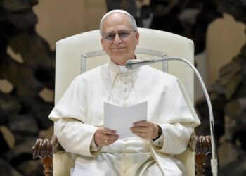 بابا الفاتيكان يدعو لوقف "العنف المعادي للسامية" بعد هجوم سيدني: "يجب أن نستأصل الكراهية من قلوبنا" 2 بابا الفاتيكان يدعو لوقف "العنف المعادي للسامية" بعد هجوم سيدني: "يجب أن نستأصل الكراهية من قلوبنا" 2025