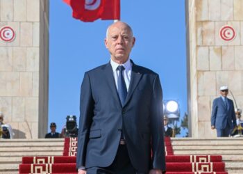 قيس سعيد يصدر عفوا رئاسيا عن 2014 سجينا.. وقضاء تونس يرفض الحرية لنشطاء الهجرة 2025