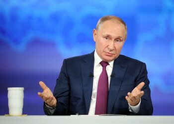 الكرملين يعلق على "تحالف الراغبين" ونشر قوات في أوكرانيا: لم يظهر خط الاتصال المباشر مع بوتين بعد 4 الكرملين يعلق على "تحالف الراغبين" ونشر قوات في أوكرانيا: لم يظهر خط الاتصال المباشر مع بوتين بعد 2025