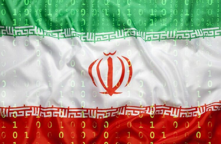 قراصنة إيرانيون يهددون رئيس وزراء إسرائيلي سابق: اخترقنا هاتف نفتالي بينيت وسنكشف كل شيء 2025