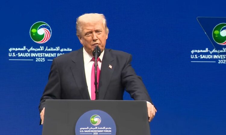 ترامب: “العجز التجاري لأمريكا انخفض إلى النصف، ولم يكن أحد يتوقع ذلك سوى أنا” 1 ترامب: “العجز التجاري لأمريكا انخفض إلى النصف، ولم يكن أحد يتوقع ذلك سوى أنا” 2025