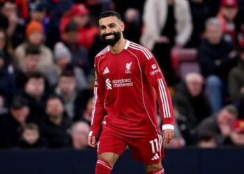 اجتماع حاسم في "أنفيلد".. ليفربول يتحرك لإنهاء أزمة محمد صلاح وحسم مصيره 2025