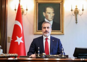 تركيا تحث القوات الكردية في سوريا على الاندماج في الدولة 2025