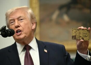 “البطاقة الذهبية”: ترامب يحوّل الهجرة إلى تجارة.. ويمنح التأشيرات للمغتربين والشركات مقابل الدولار – تعرف على التفاصيل 2025