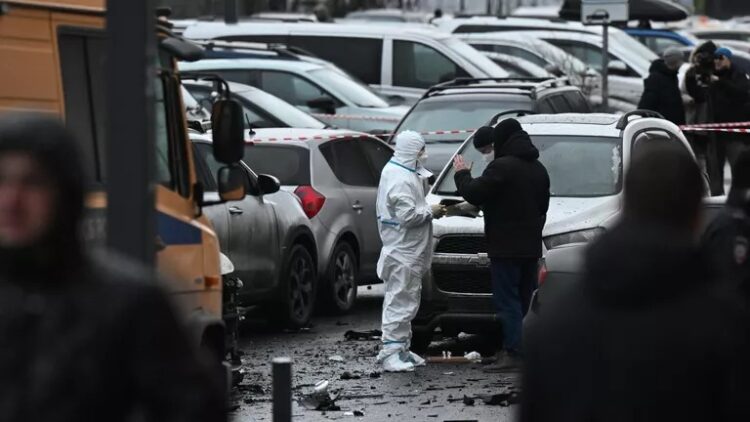 من هو الفريق فانيل سارفاروف؟ اغتيال "فريق" في هيئة الأركان الروسية بعبوة ناسفة جنوب موسكو "صور" 2025