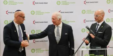للمرة الثانية.. الملك تشارلز الثالث يتبرع لمنظمة يهودية لدعم ضحايا الحرب في أوكرانيا 2025
