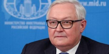 روسيا تحذر من "صدام استراتيجي" مع الناتو وتلوح بالرد النووي على واشنطن 2025