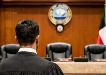 الكويت: الحكم بالسجن على محامٍ لنشره فيديو مثيرة عن المسحوبة جنسيتهم 2025