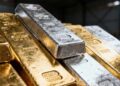 الذهب يلامس 4500 دولار والفضة والبلاتين عند مستويات تاريخية 2025