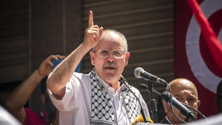 استقالة "رجل تونس القوي".. هل ينهار آخر حصون المجتمع المدني برحيل الطبوبي عن اتحاد الشغل؟ 2025