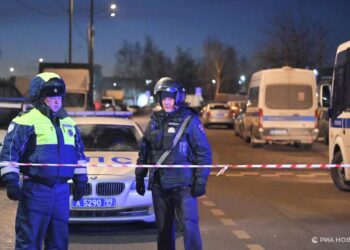 ليلة دموية في موسكو.. "انتحاري" يفجر نفسه بضابطي شرطة والحزن يخيم على العاصمة 2025