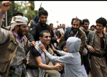 اليمن يحرر آلاف الأسرى : الحكومة اليمنية والحوثيون يتفقون على صفقة تبادل تعد الأكبر منذ 2023 2025