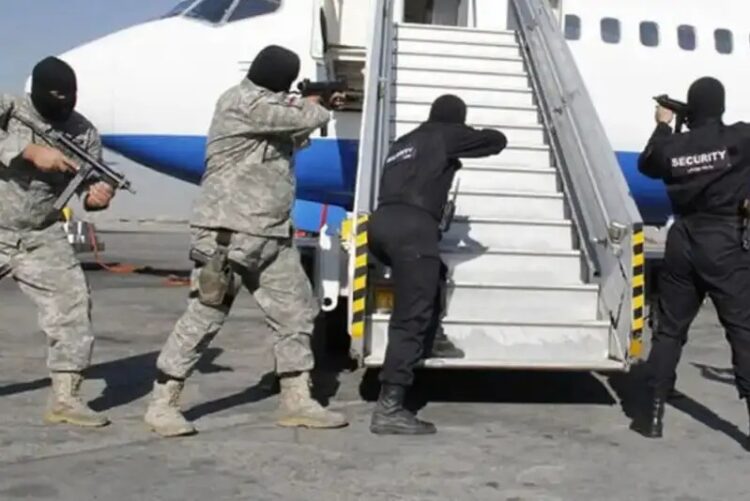 الحرس الثوري يعلن إحباط محاولة "احتجاز رهائن" على متن طائرة إيرانية متجهة لمشهد 2025