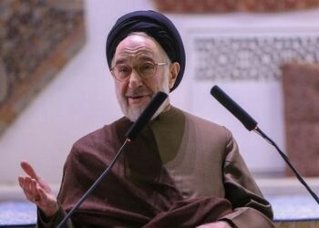 محمد خاتمي: الإصلاح هو السبيل الوحيد لإنقاذ إيران من الانهيار 2025