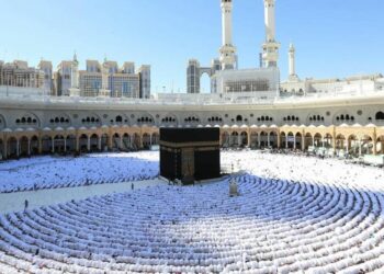 الهيئة العامة للحرمين تكشف أرقام الزوار والمعتمرين: أكثر من 68 مليون زائر ومعتمر خلال شهر: إقبال قياسي وخدمات متطورة لضيوف الرحمن 2025