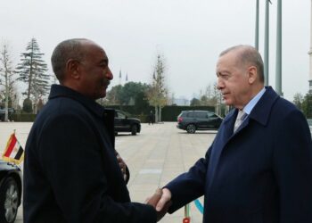 تحية استخباراتية و رسائل غير معلنة .. ماذا دار بين البرهان ورئيس استخبارات تركيا في أنقرة؟ 2025