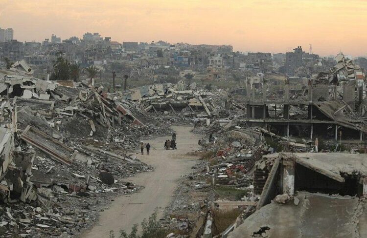 لقاءات حاسمة في القاهرة وأنقرة.. ملف الأسرى وتطبيق اتفاق غزة في قلب المفاوضات 2025