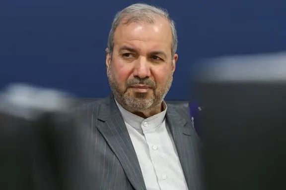 إيران تلوّح بالتدخل في العراق… ماذا قال سفير طهران ببغداد؟ 1 إيران تلوّح بالتدخل في العراق… ماذا قال سفير طهران ببغداد؟ 2025