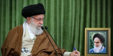 خامنئي: الصراع ليس "نووياً" بل لمواجهة "نظام الهيمنة" وتأسيس نظام إسلامي عالمي 2025