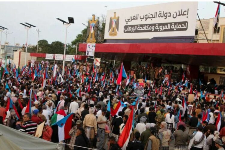 اليمن أمام سيناريو أكثر تعقيدًا: تحذيرات سعودية للانفصاليين وتحركات عسكرية في الجنوب 2025