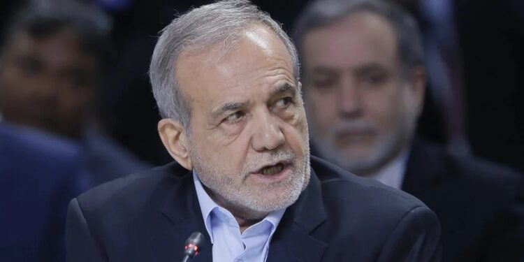 إيران تعلن حالة "الحرب الشاملة" في مواجهة ترامب وإسرائيل 2025