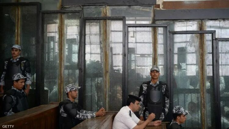 مصر.. السجن المشدد 15 عامًا لـ”شاعر الإخوان” طارق العريان 2025