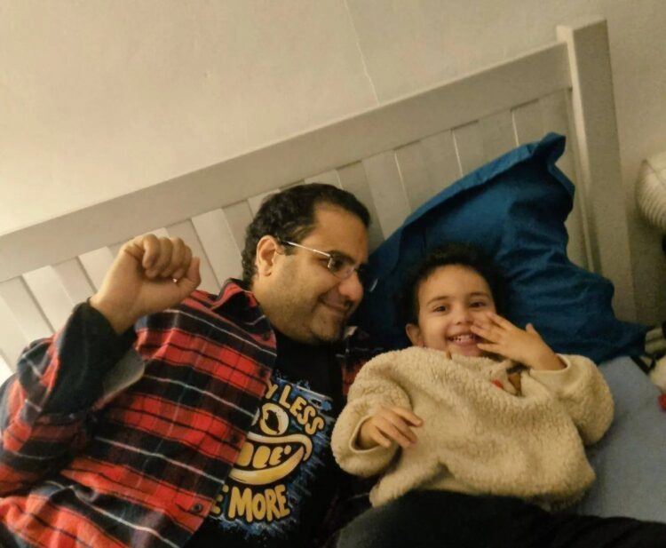 البريطاني علاء عبد الفتاح يعتذر لبريطانيا عن تغريدات ضد اليهود ويؤكد دعمه لحقوق المثليين " أنا أسف كنت طايش" 2025